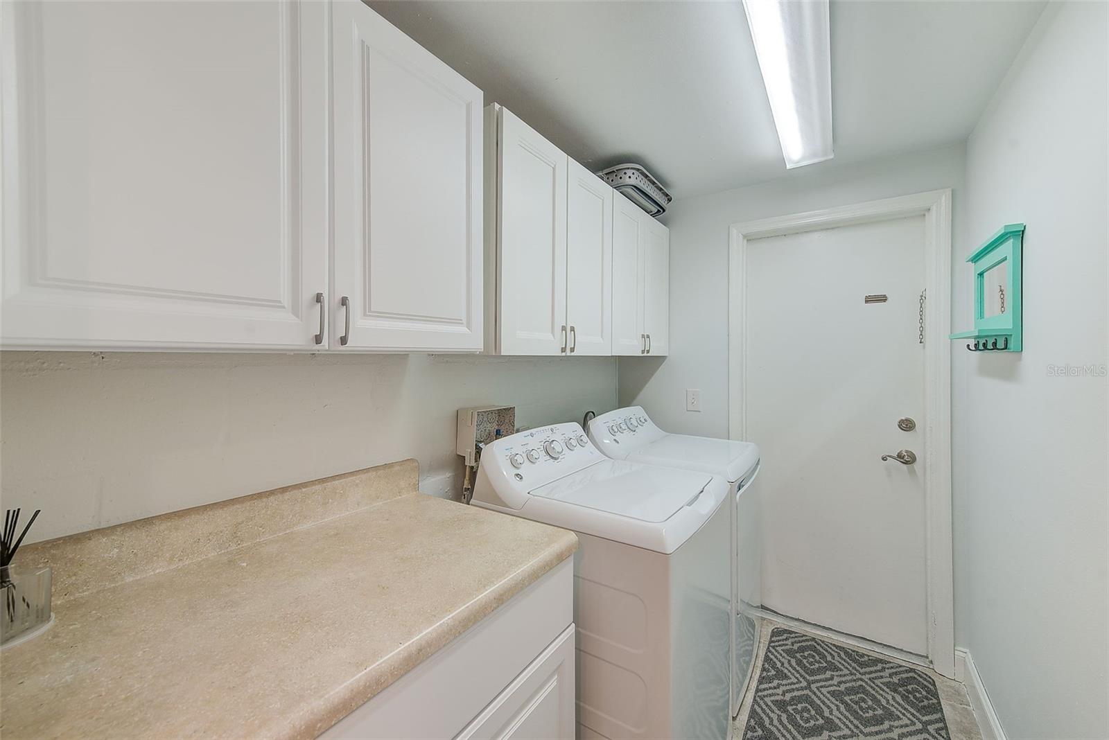 4212 MILL VALLEY CT, TAMPA, FL, 33618