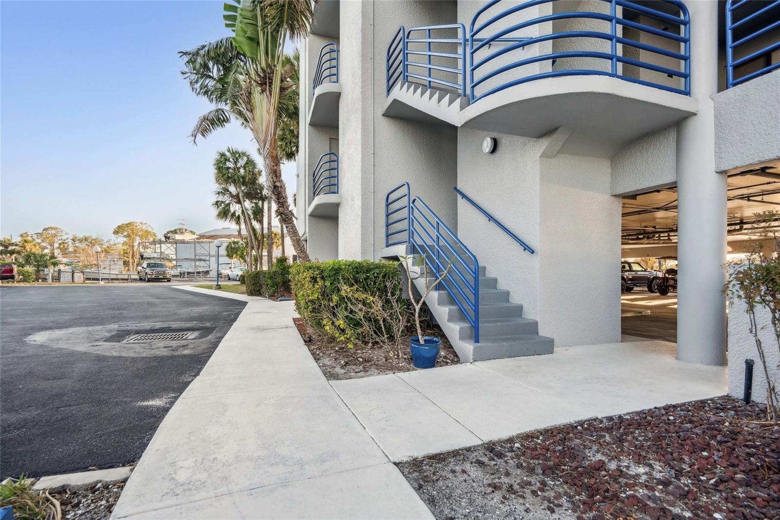 4823 EBBTIDE LN #304, PORT RICHEY, FL, 34668