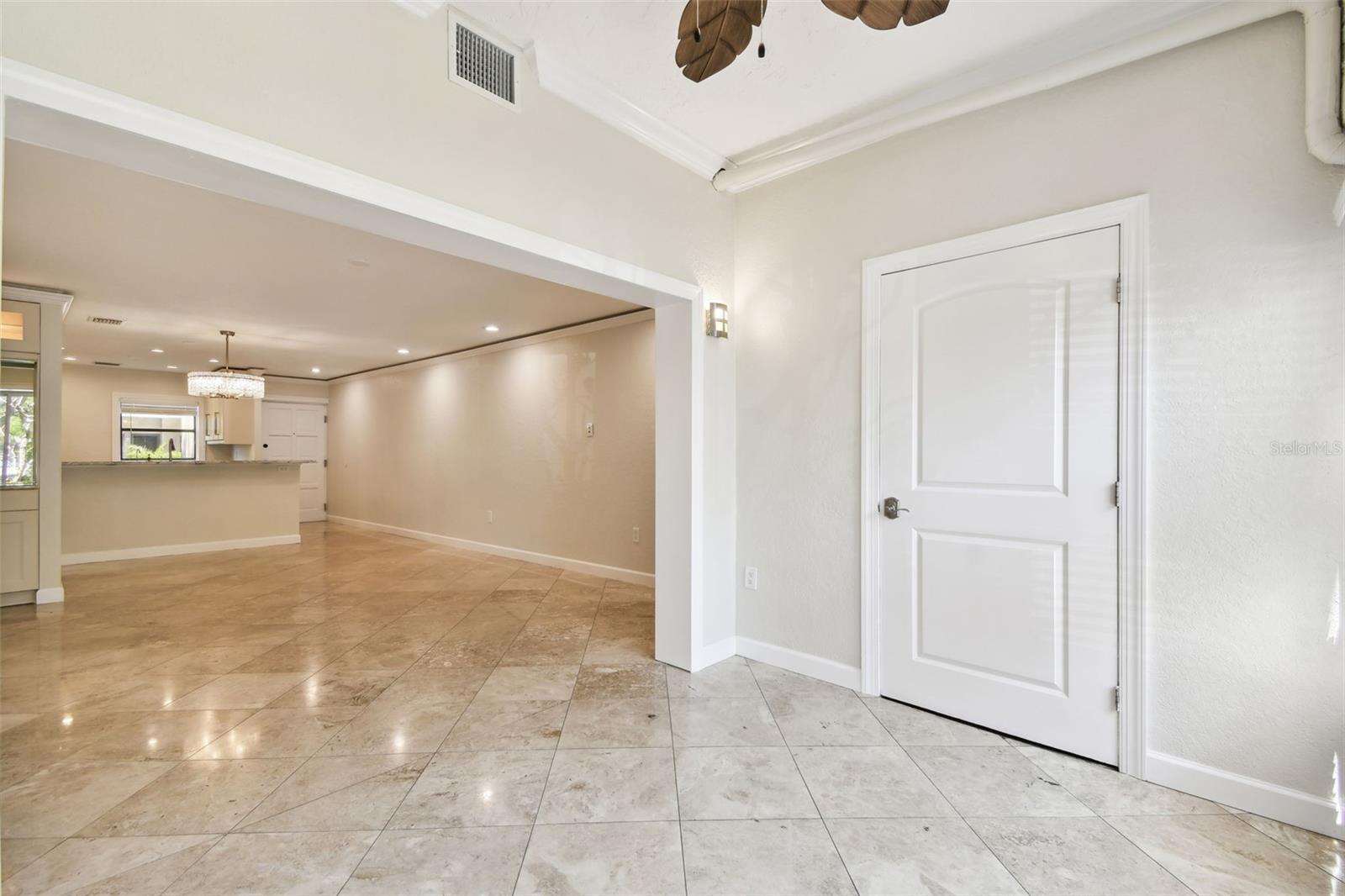 2650 COUNTRYSIDE BLVD #B-110, CLEARWATER, FL, 33761