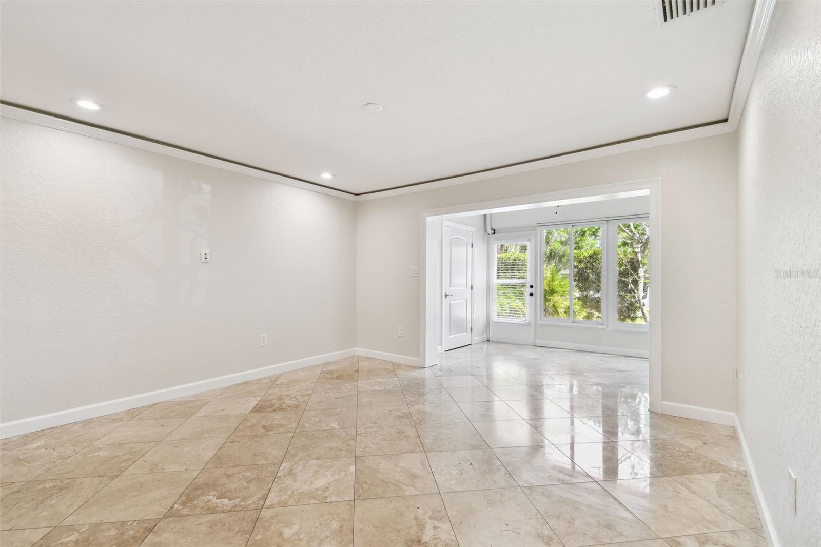 2650 COUNTRYSIDE BLVD #B-110, CLEARWATER, FL, 33761