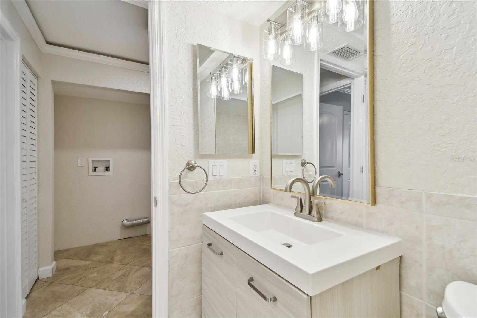 2650 COUNTRYSIDE BLVD #B-110, CLEARWATER, FL, 33761