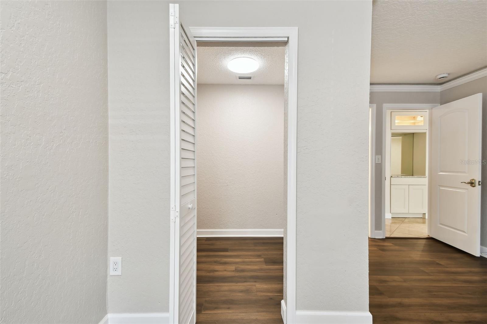 2650 COUNTRYSIDE BLVD #B-110, CLEARWATER, FL, 33761