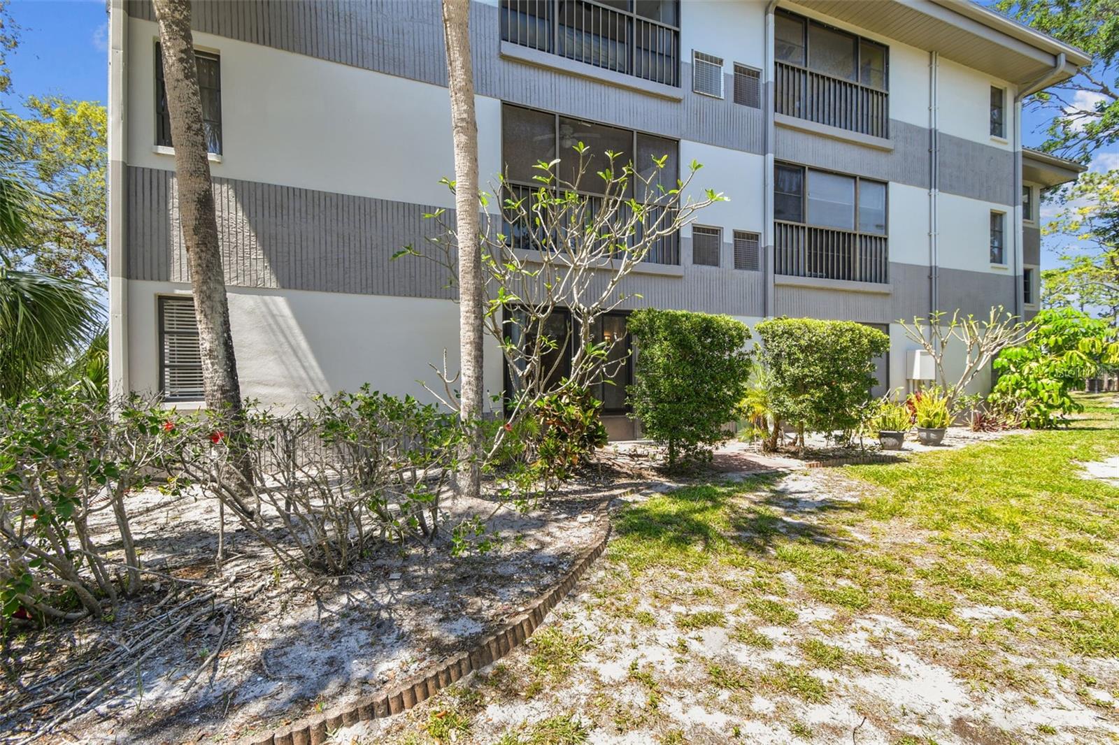 2650 COUNTRYSIDE BLVD #B-110, CLEARWATER, FL, 33761