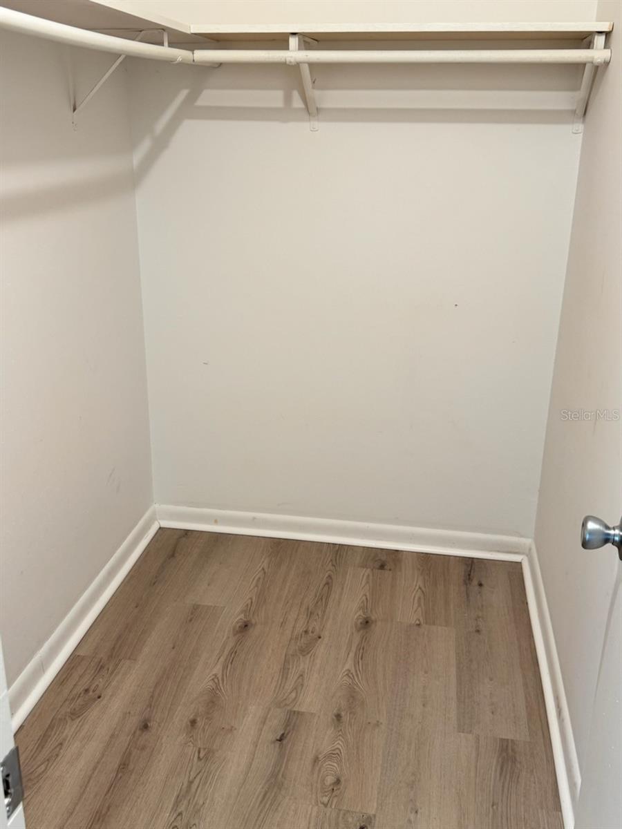 P4934430 Property Photo