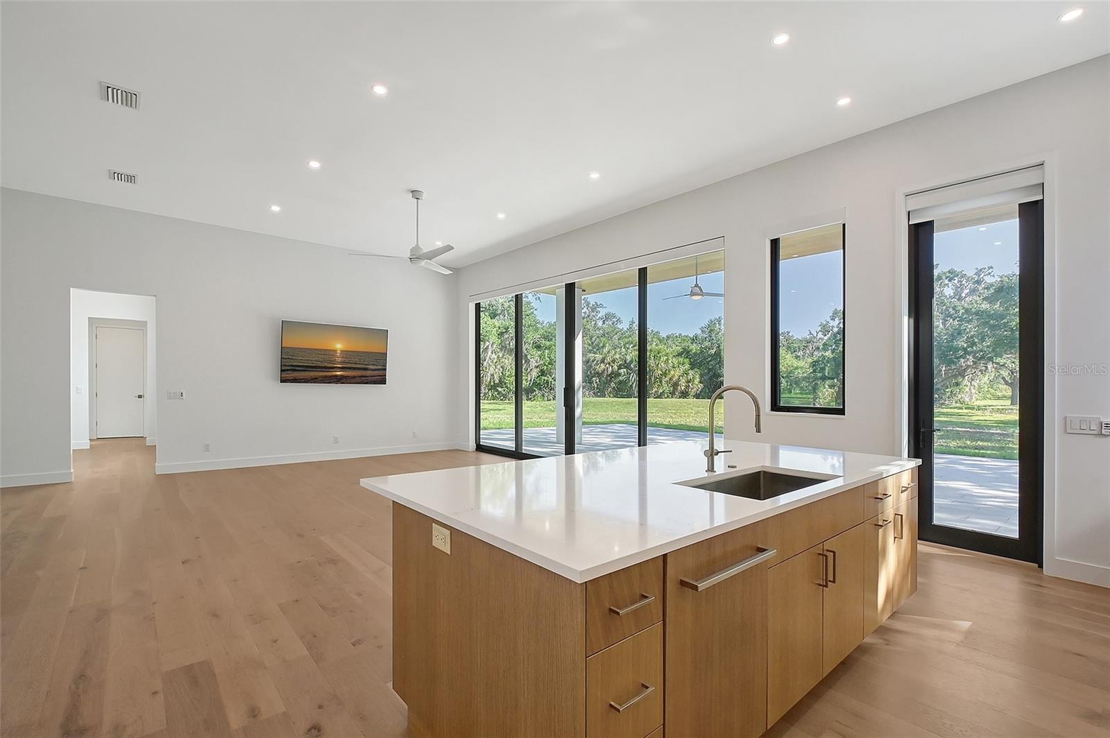 A4648172 Property Photo