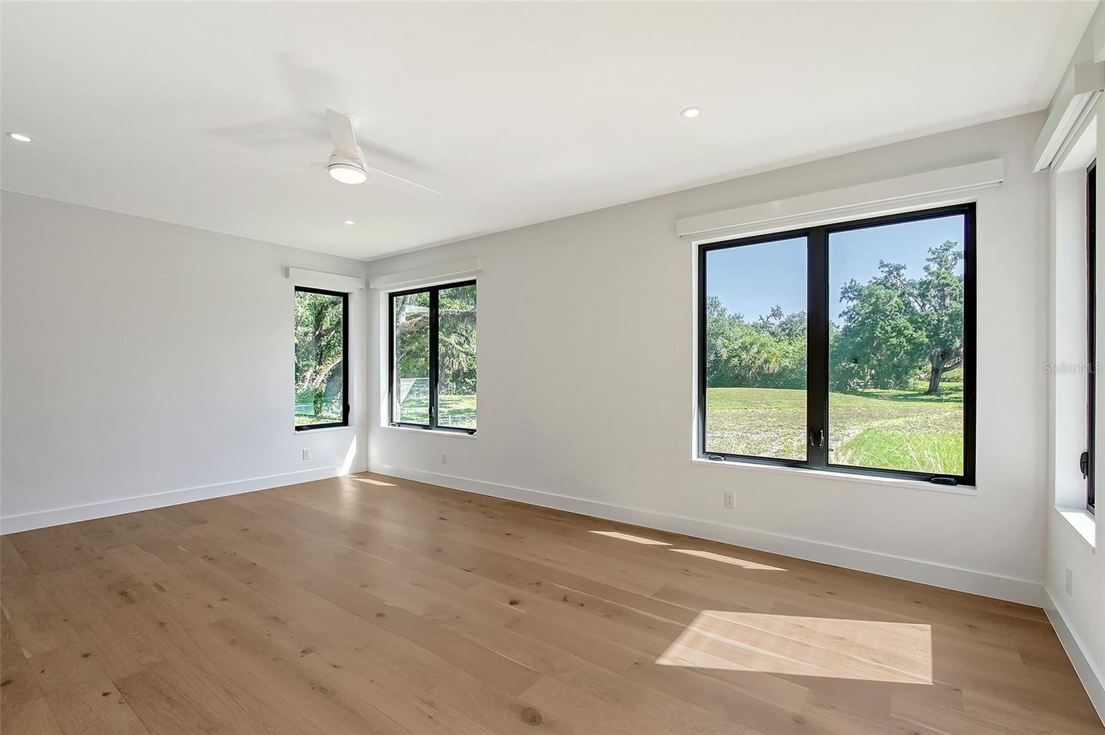 A4648172 Property Photo