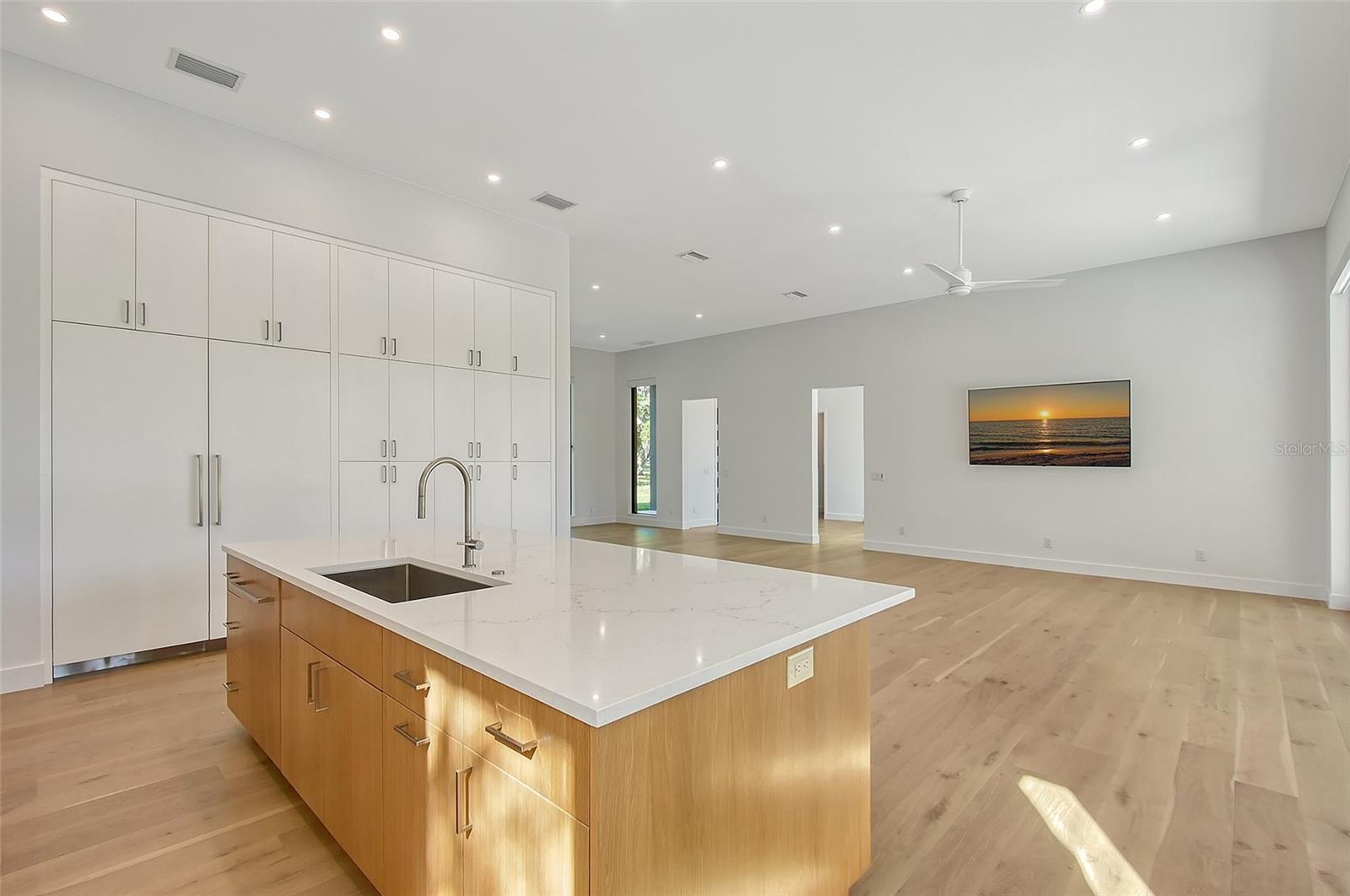 A4648172 Property Photo