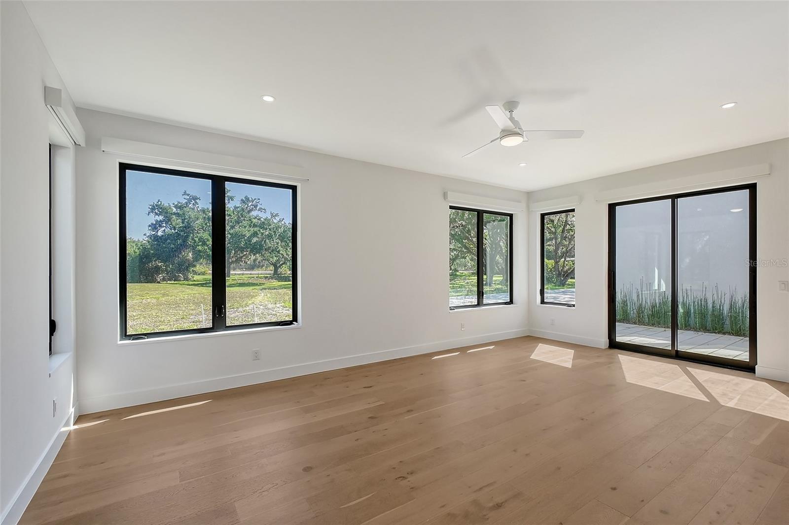 A4648172 Property Photo