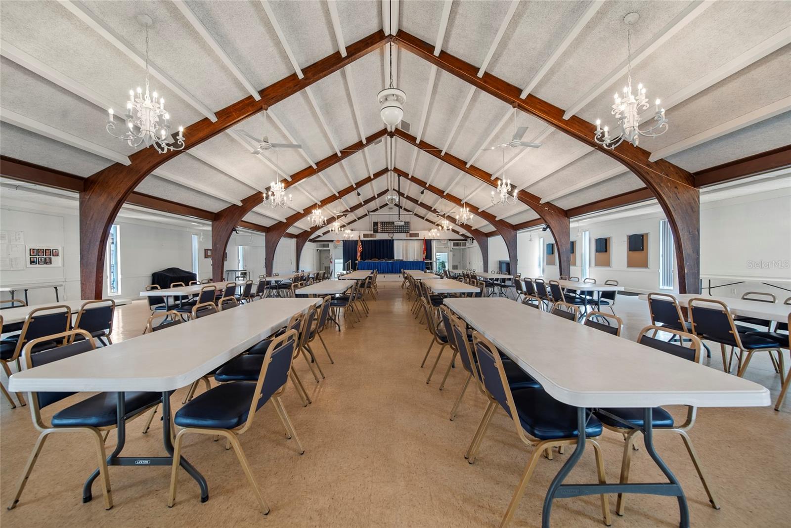 TB8372314 Property Photo