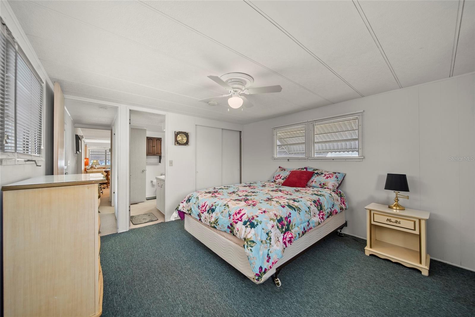 TB8372314 Property Photo