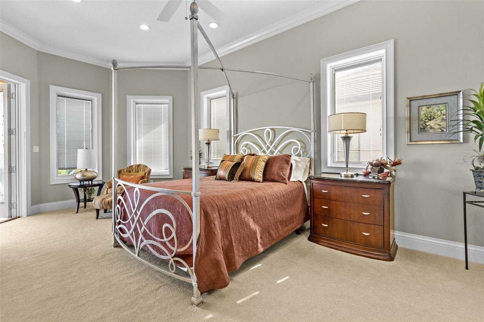 TB8372318 Property Photo