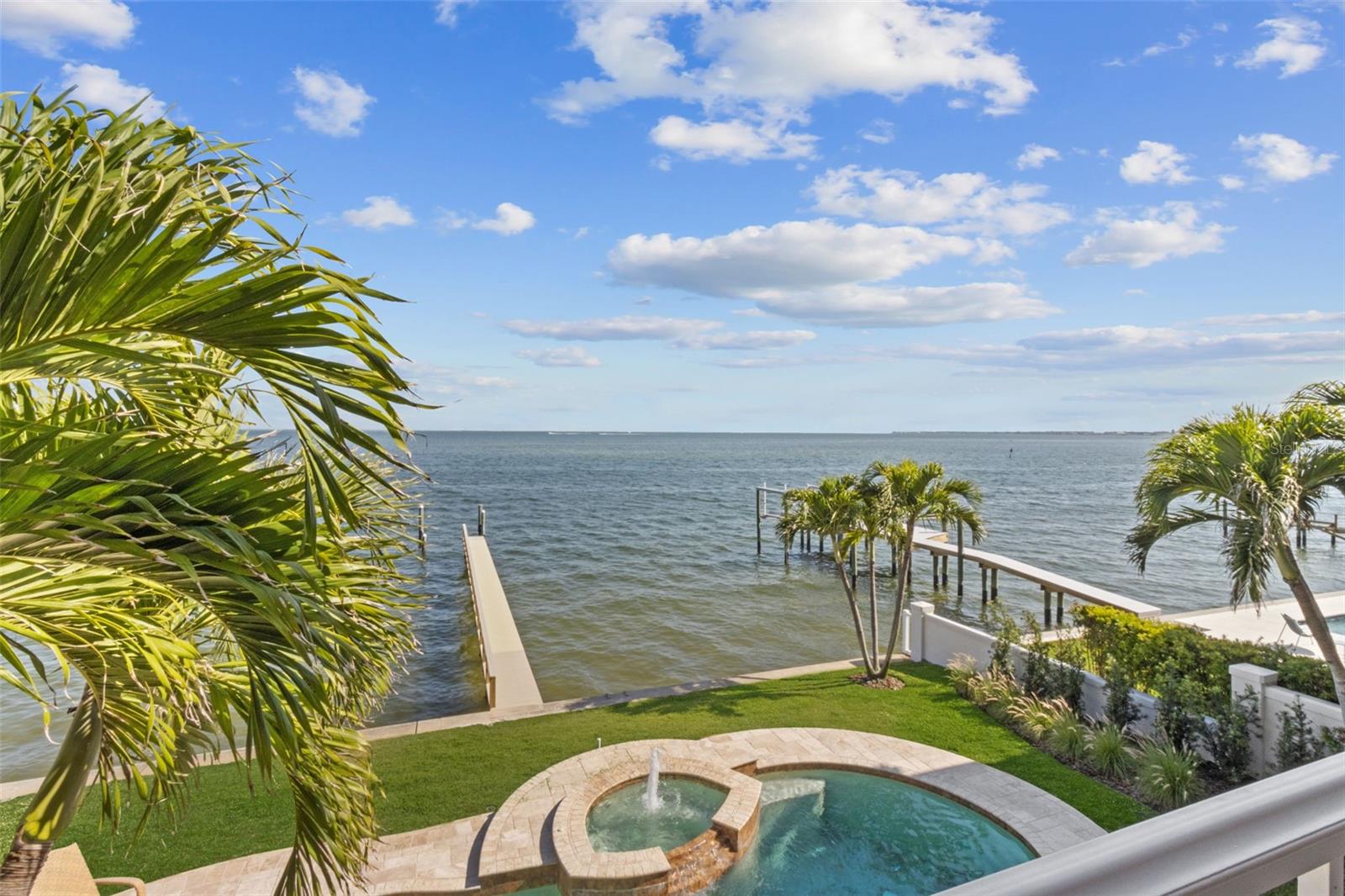 TB8372318 Property Photo