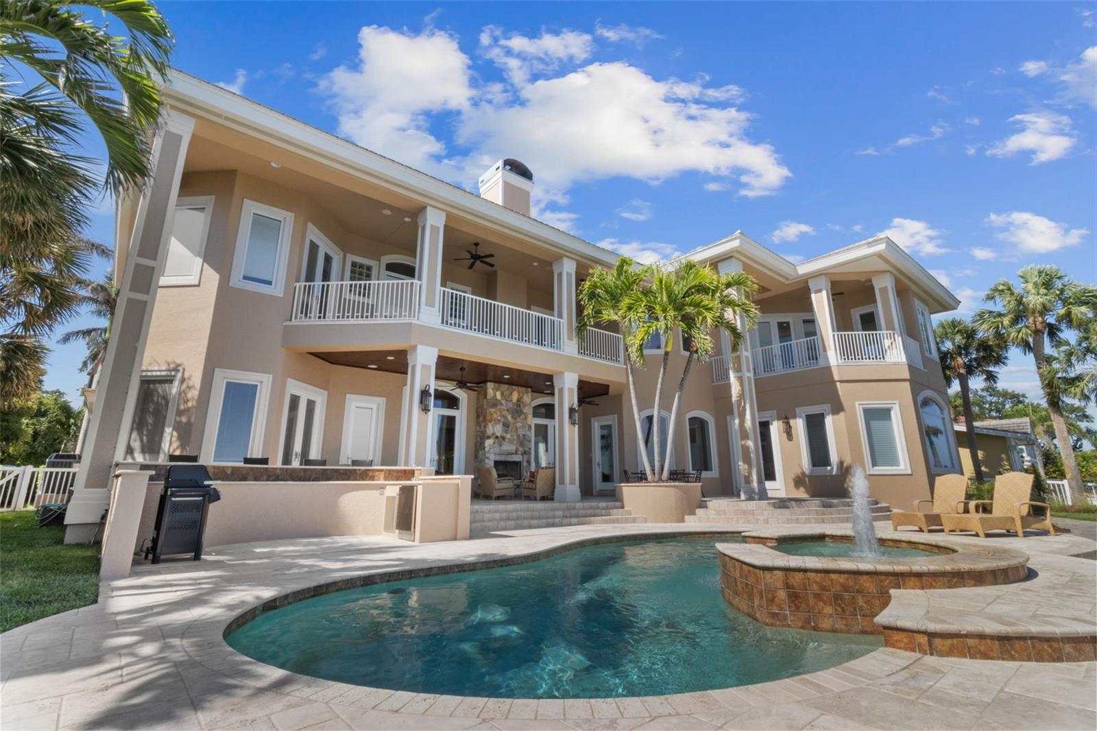 TB8372318 Property Photo