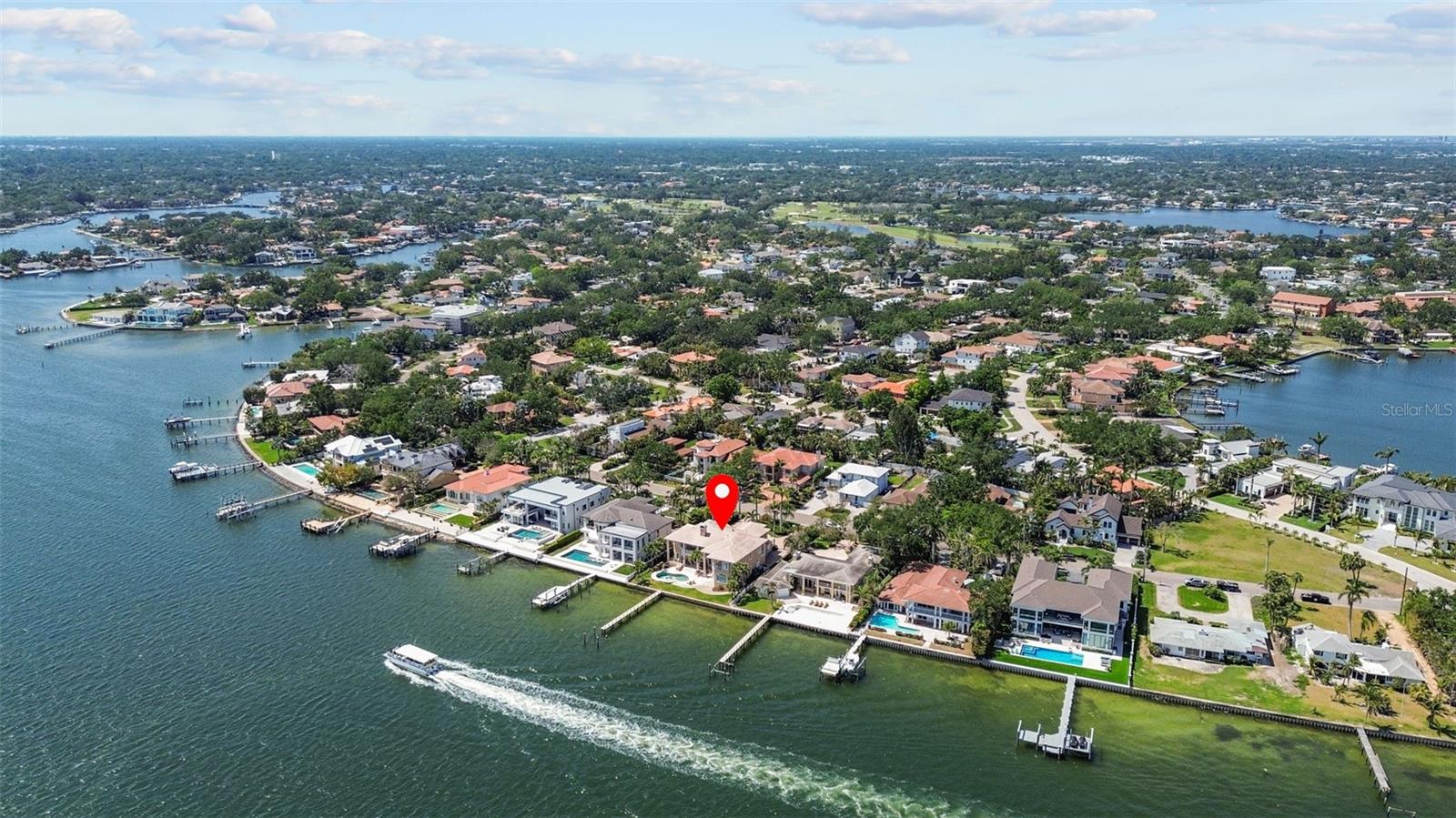 TB8372318 Property Photo