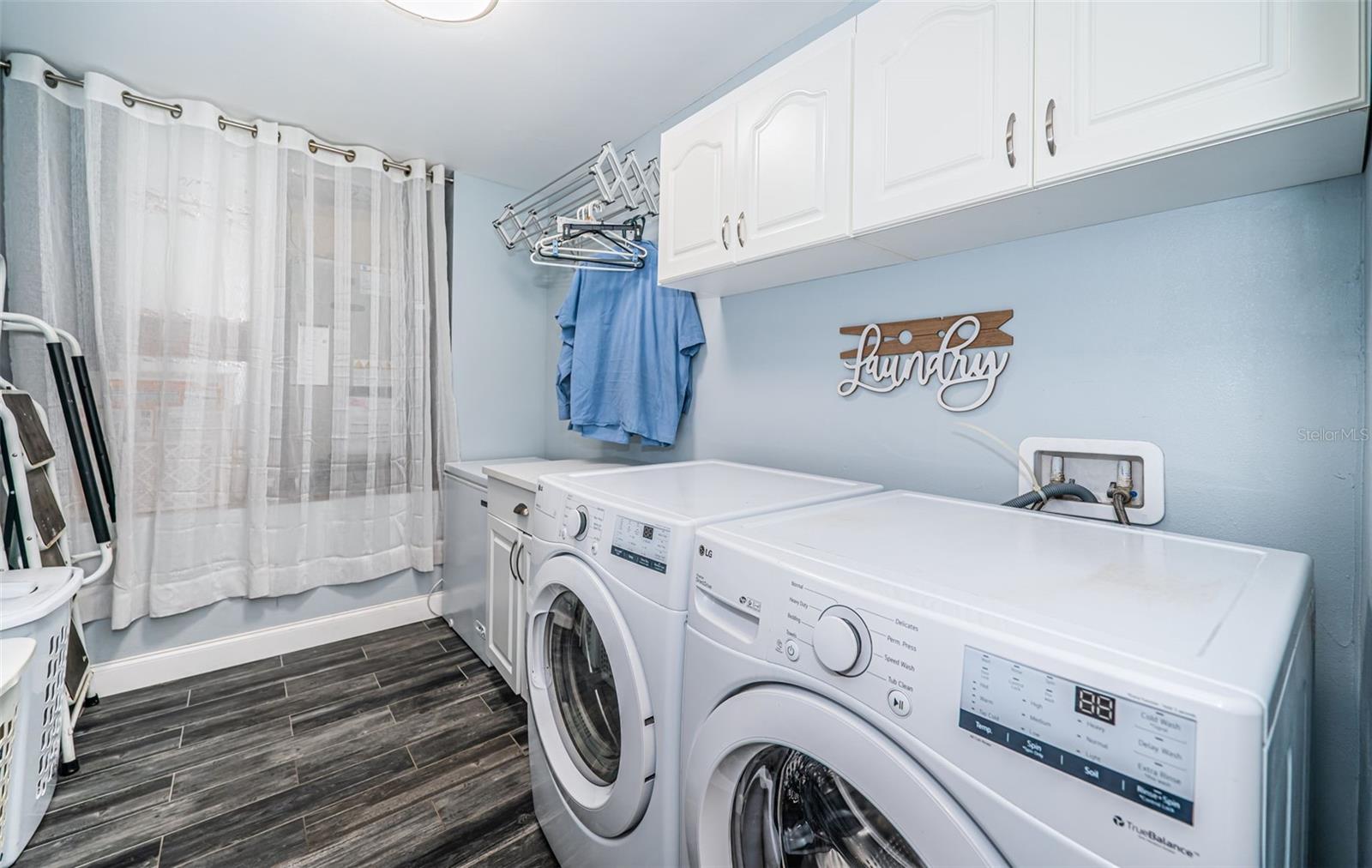 Indoor laundry utility room
