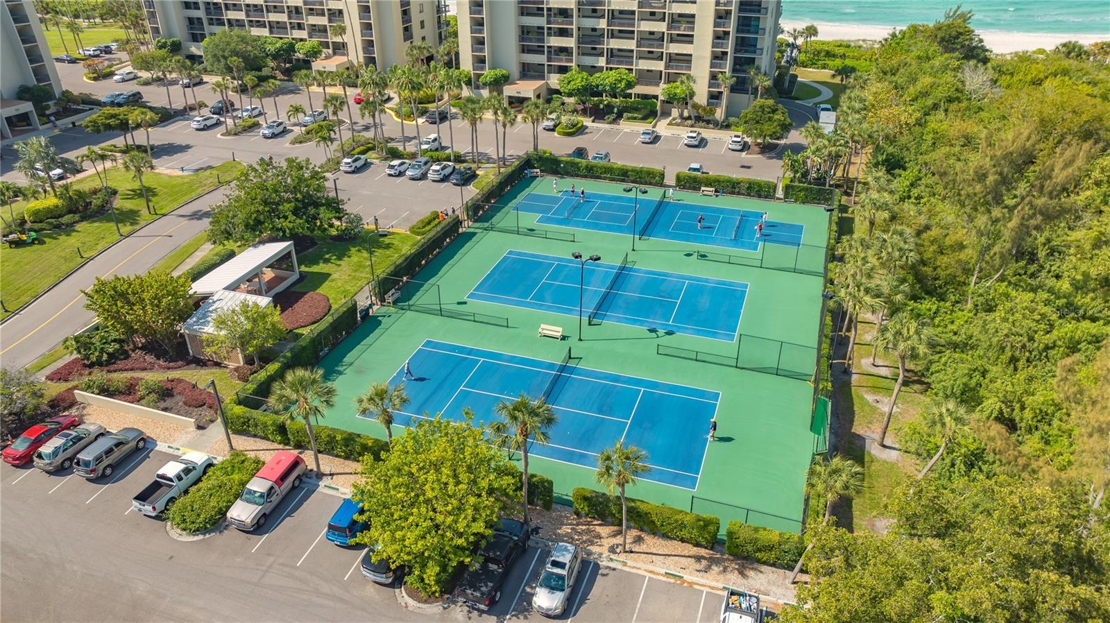 1055 GULF OF MEXICO DR #402, LONGBOAT KEY, FL, 34228