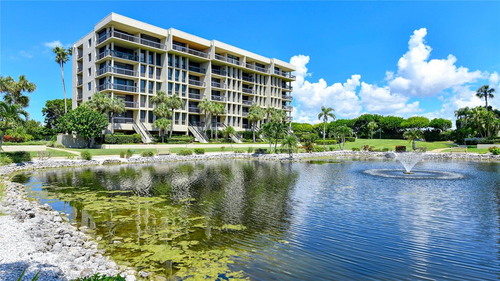 1055 GULF OF MEXICO DR #402, LONGBOAT KEY, FL, 34228
