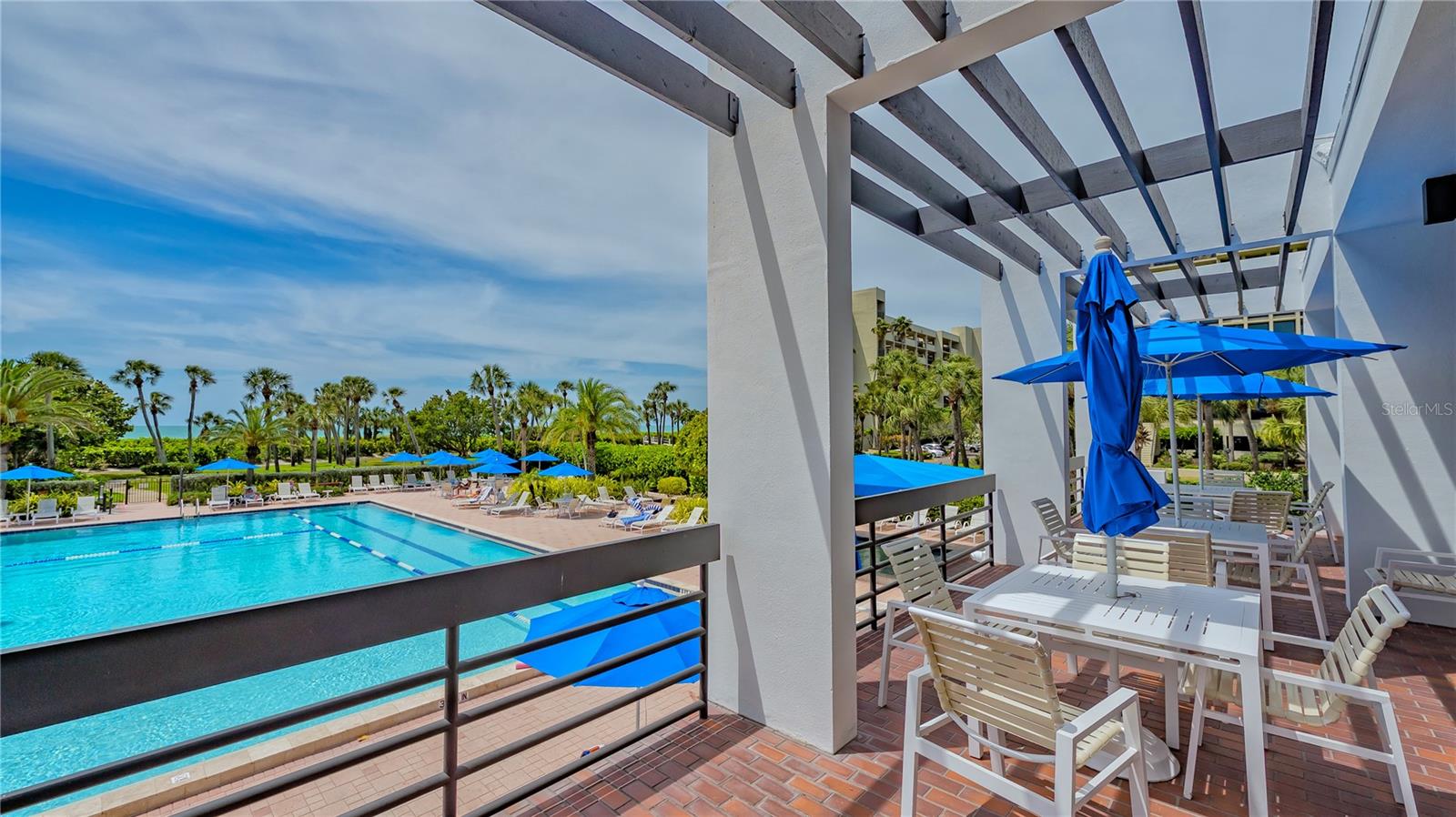 1055 GULF OF MEXICO DR #402, LONGBOAT KEY, FL, 34228
