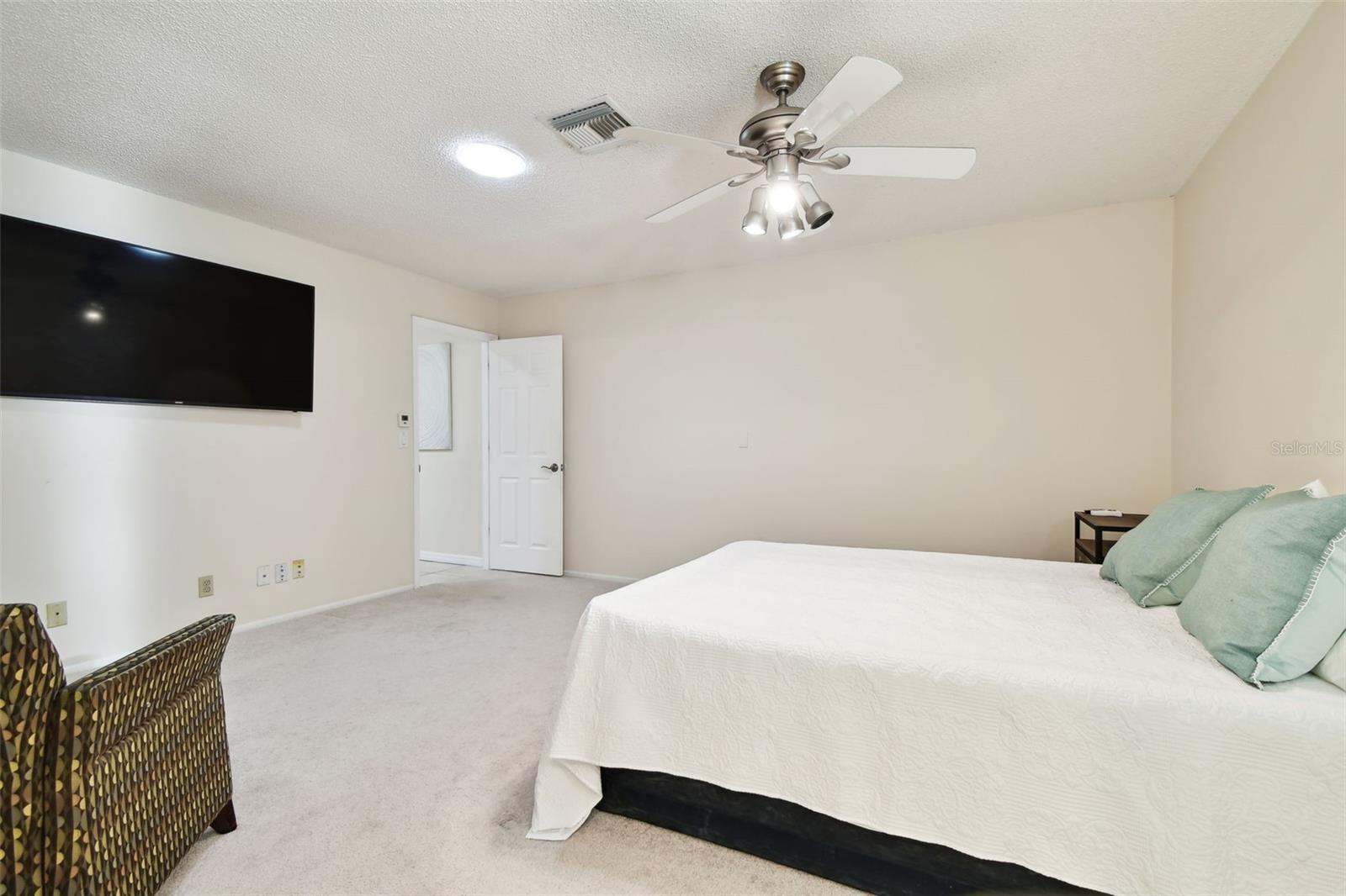 4161 ROLLING SPRINGS DR, TAMPA, FL, 33624