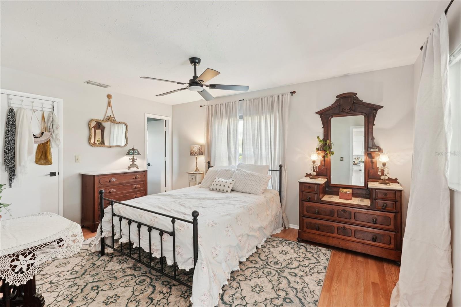 5728 WHISTLEWOOD CIR, SARASOTA, FL, 34232