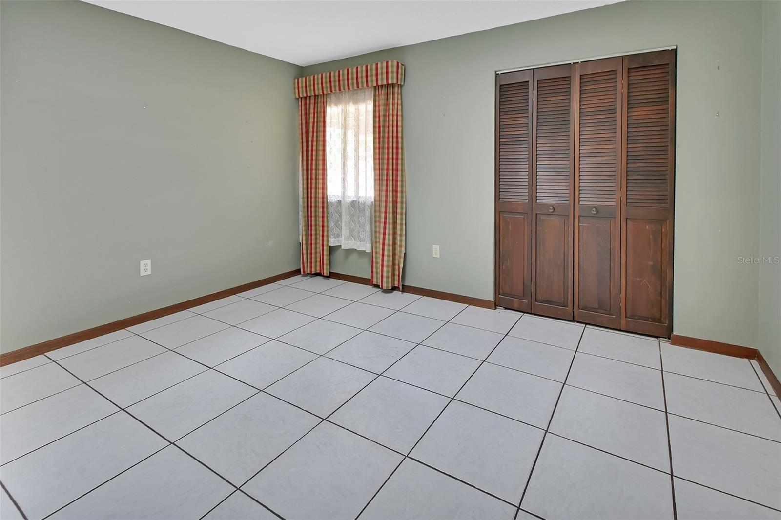 1105 BURGOYNE RD, DELAND, FL, 32720