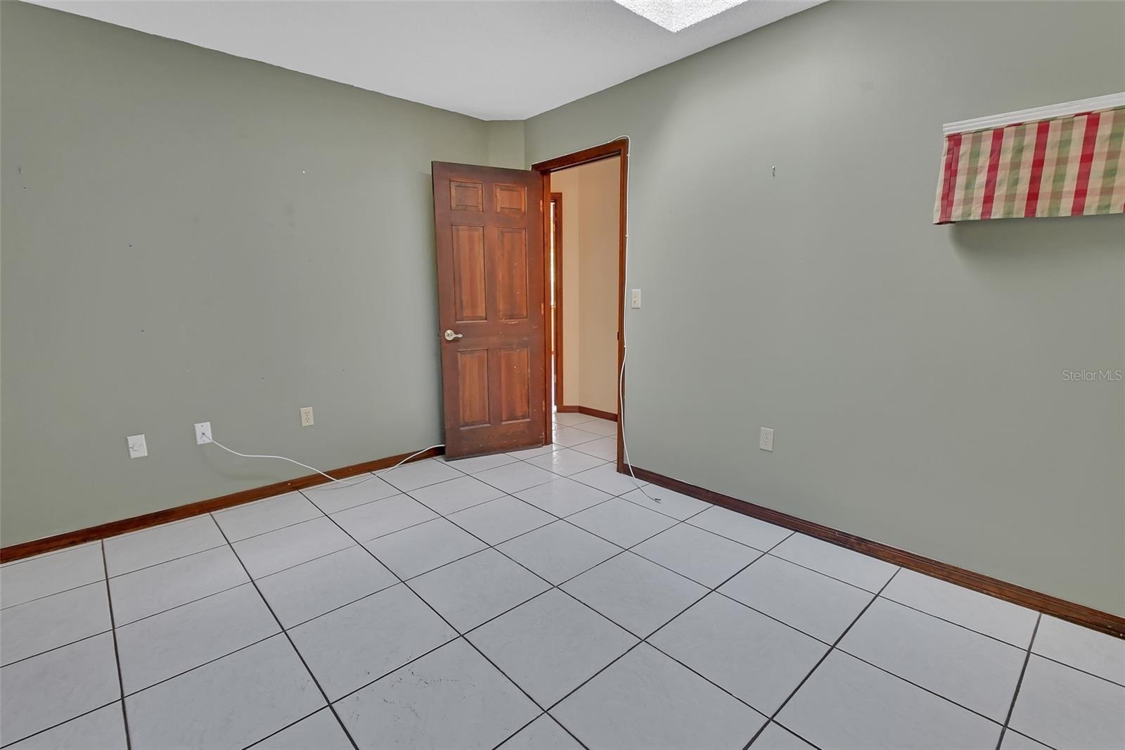 1105 BURGOYNE RD, DELAND, FL, 32720