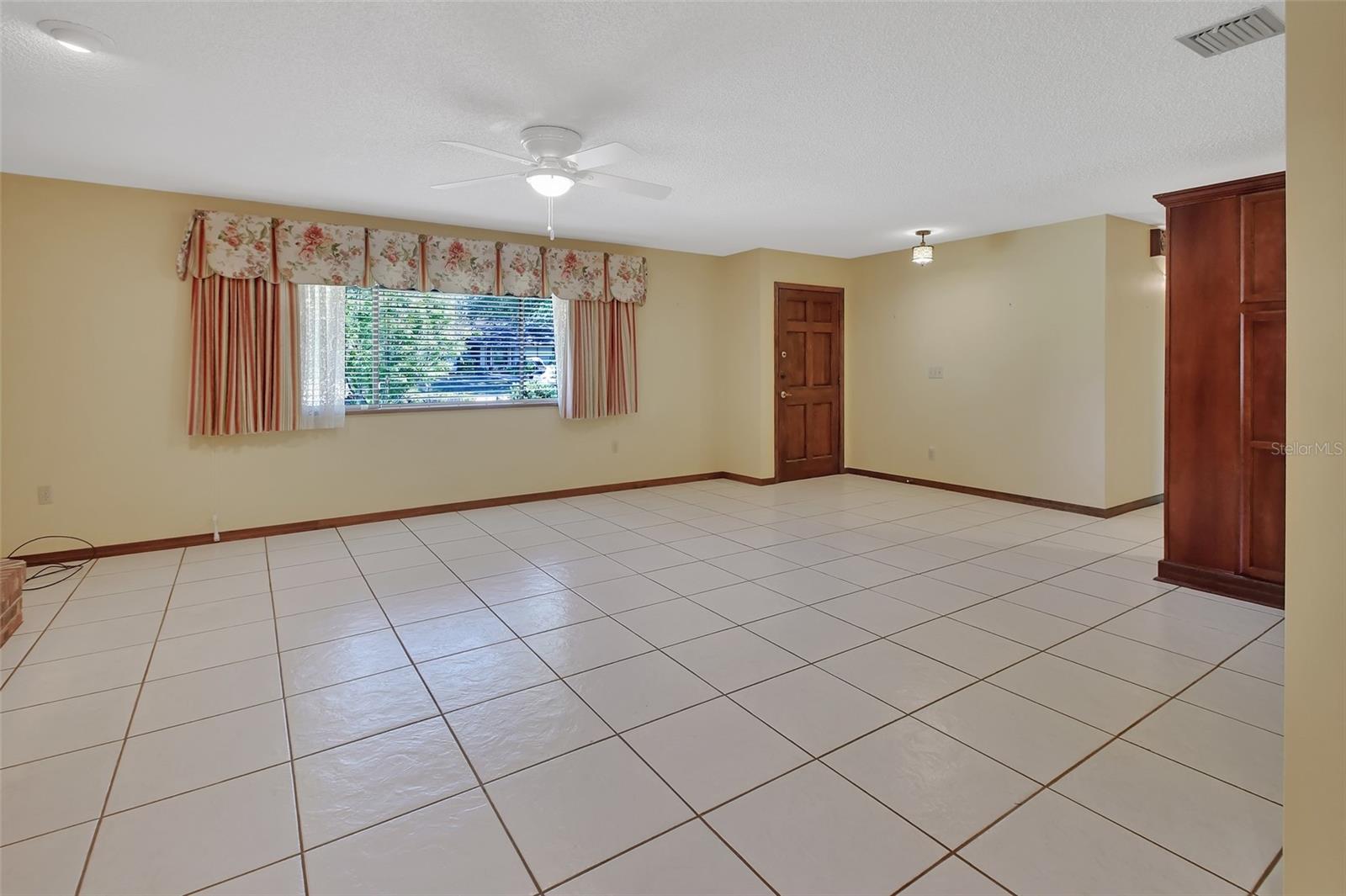 1105 BURGOYNE RD, DELAND, FL, 32720