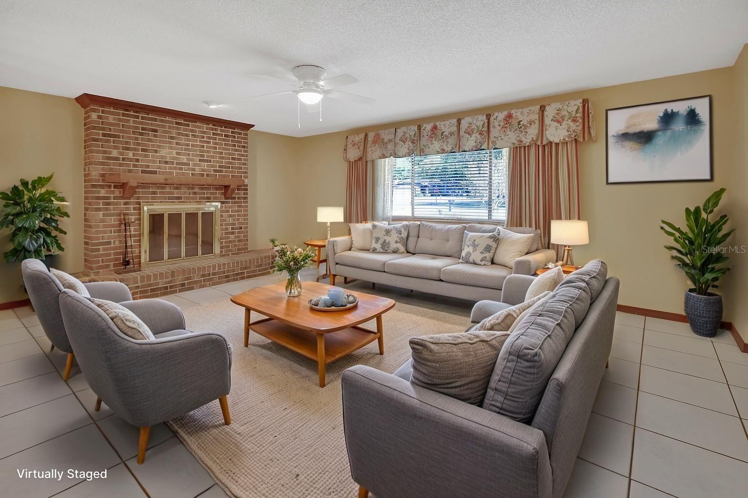 1105 BURGOYNE RD, DELAND, FL, 32720