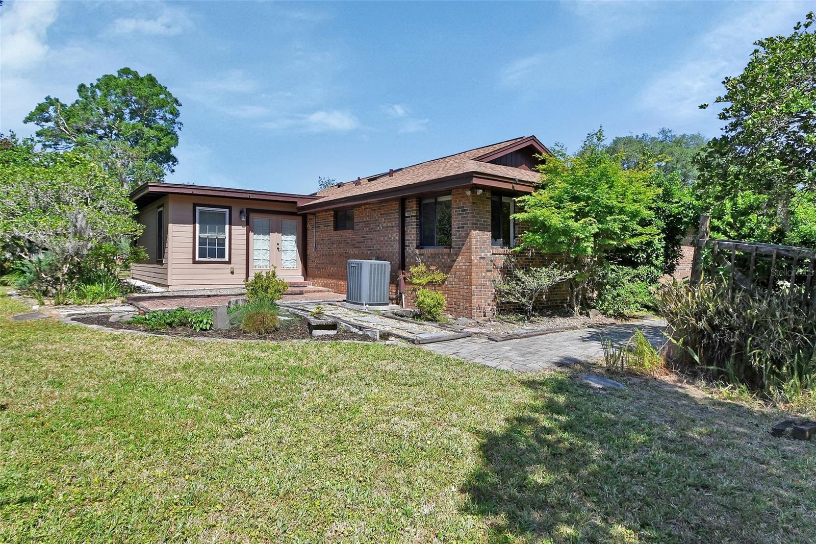 1105 BURGOYNE RD, DELAND, FL, 32720