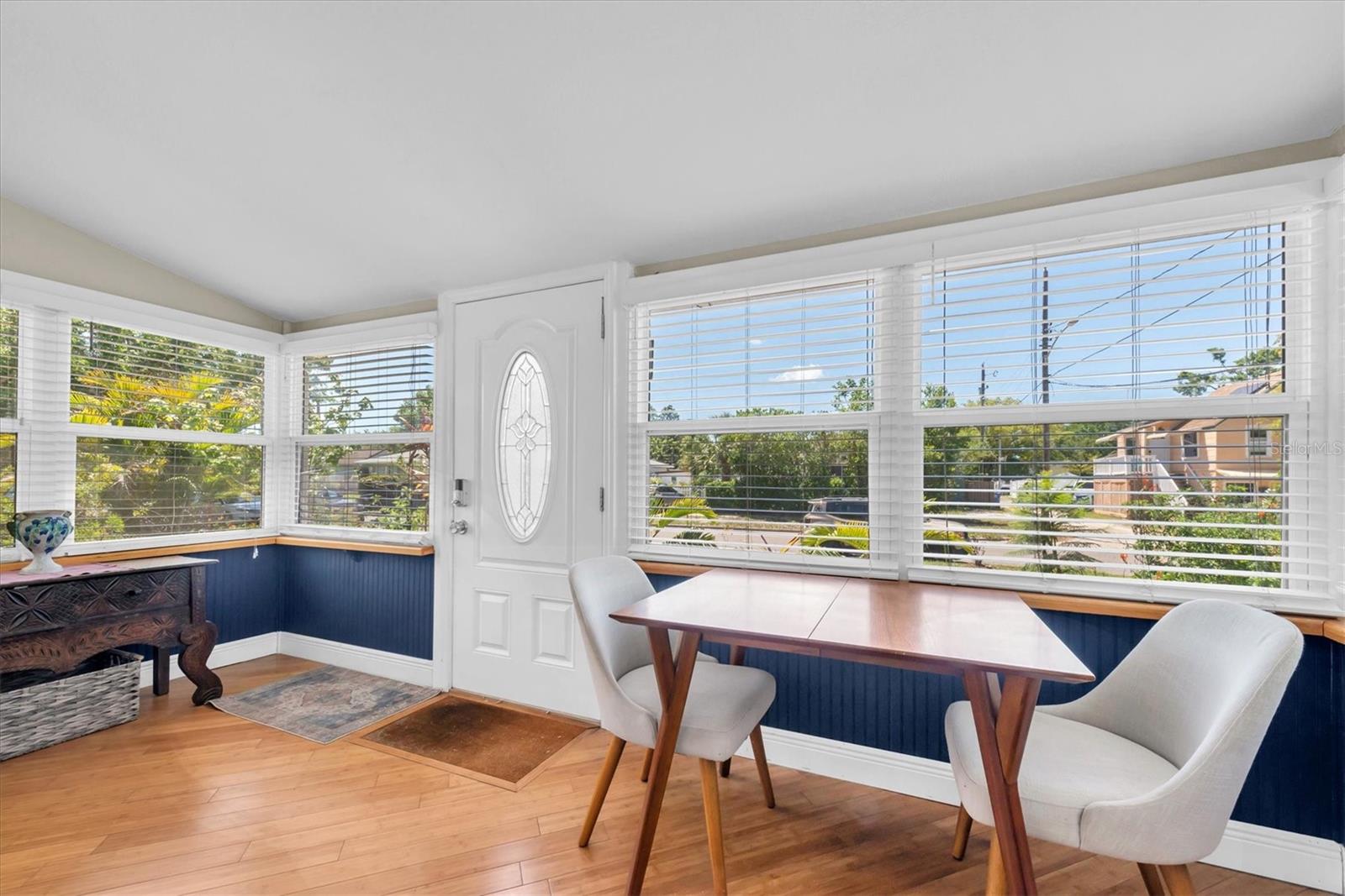 1225 27TH ST N, ST PETERSBURG, FL, 33713