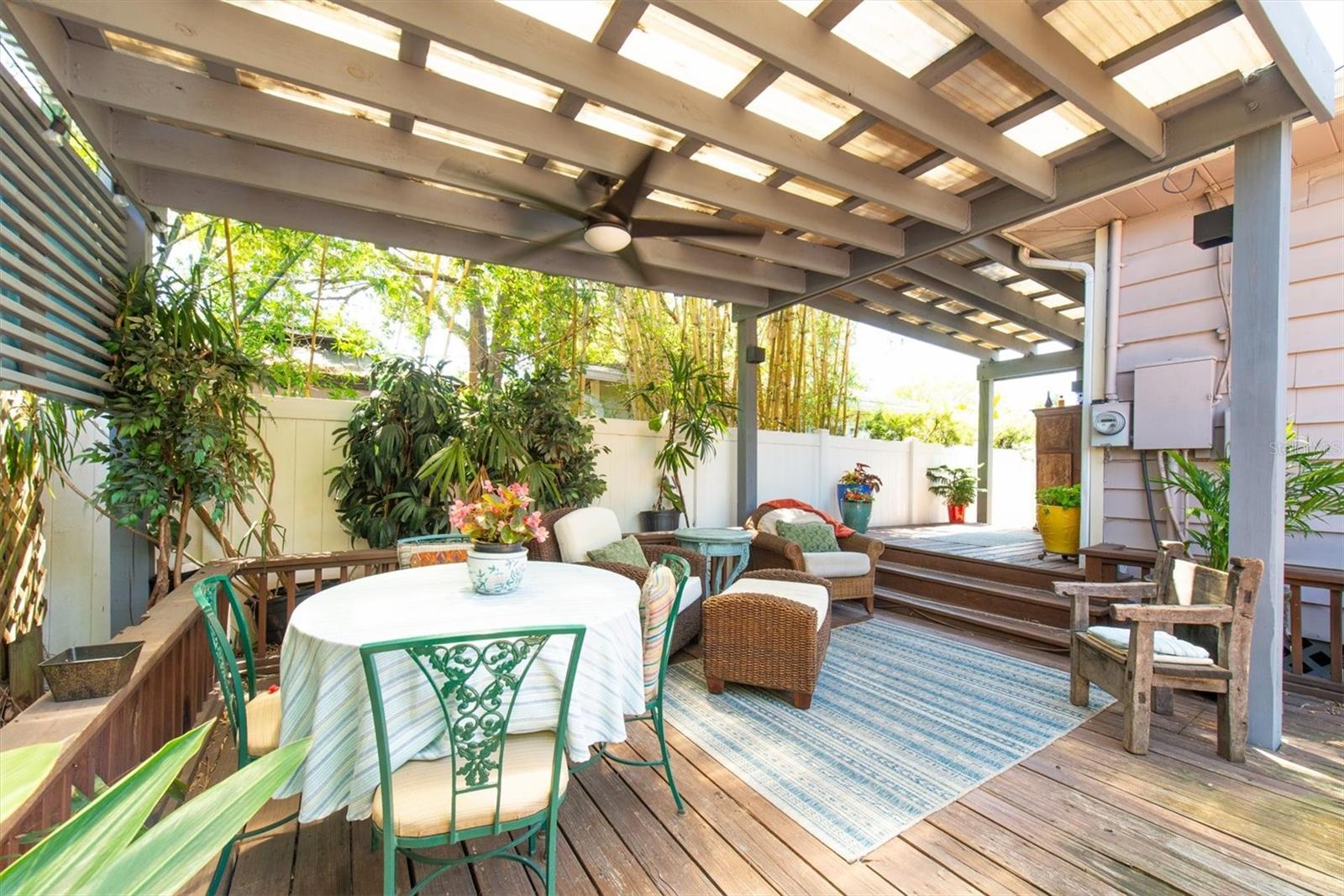 1225 27TH ST N, ST PETERSBURG, FL, 33713