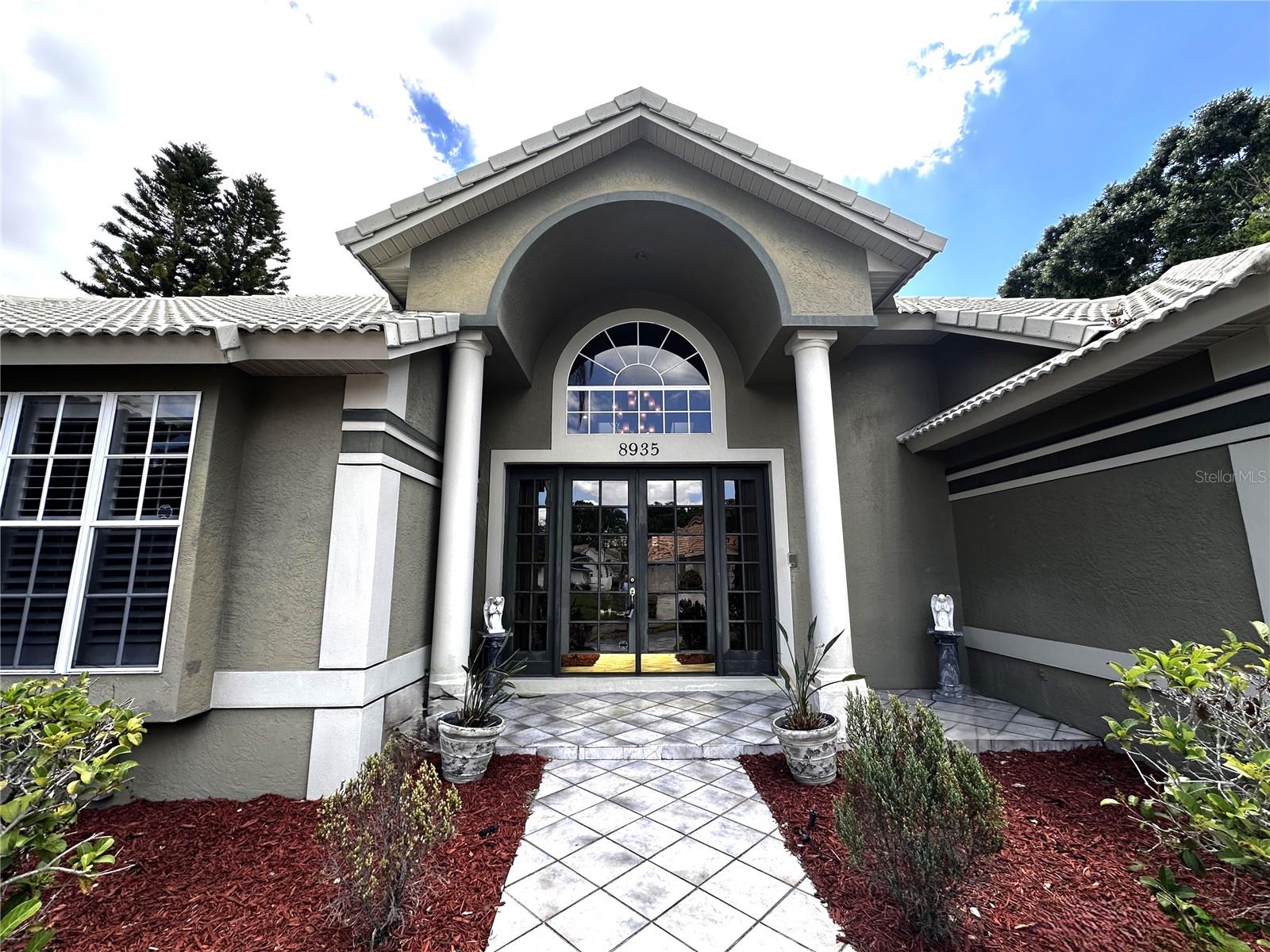 8935 JONATHAN MANOR DR, ORLANDO, FL, 32819