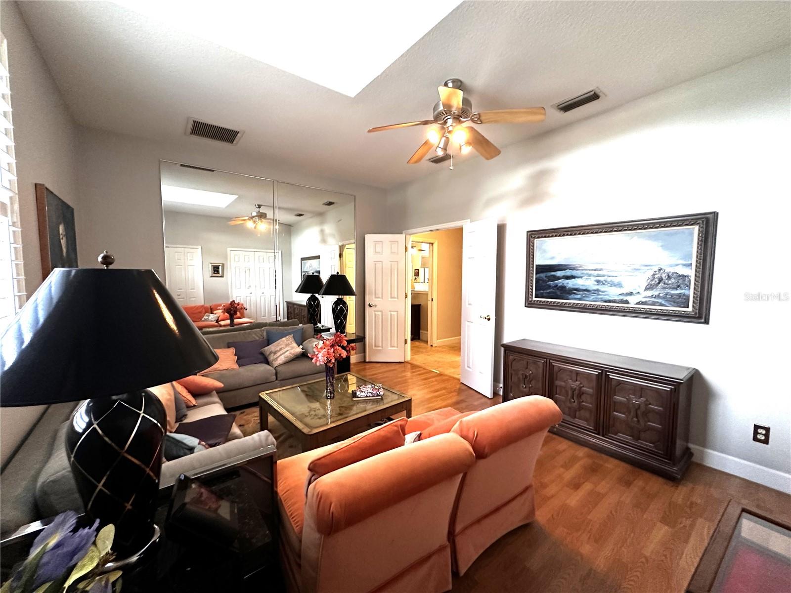 8935 JONATHAN MANOR DR, ORLANDO, FL, 32819