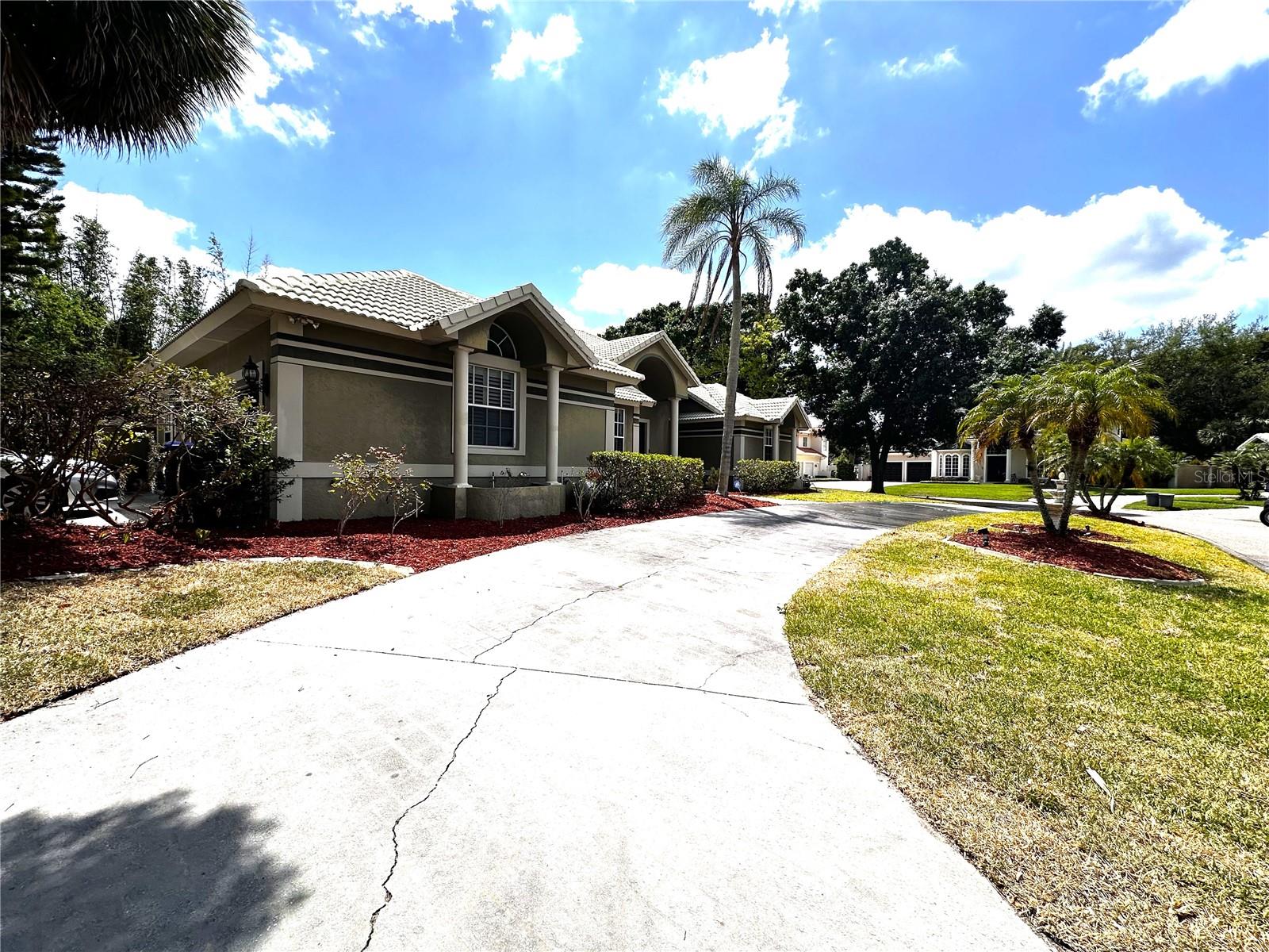 8935 JONATHAN MANOR DR, ORLANDO, FL, 32819