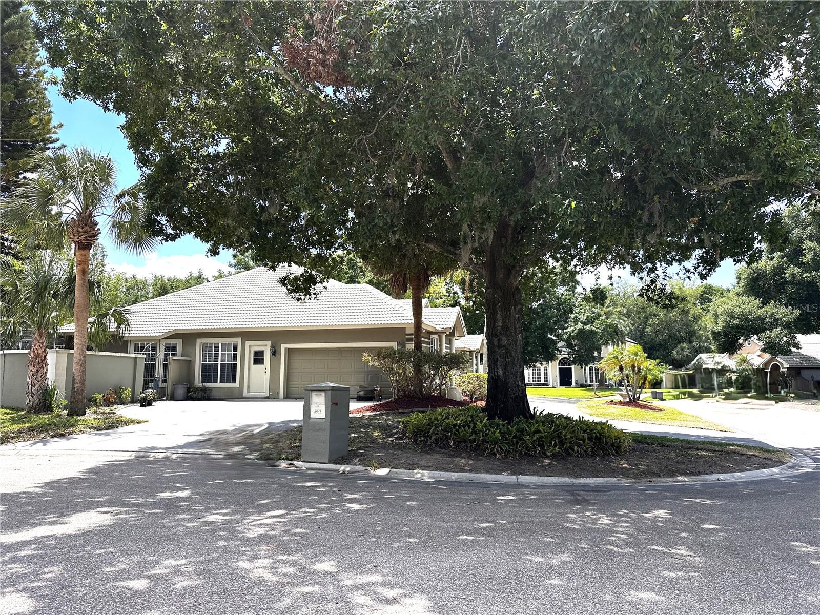 8935 JONATHAN MANOR DR, ORLANDO, FL, 32819