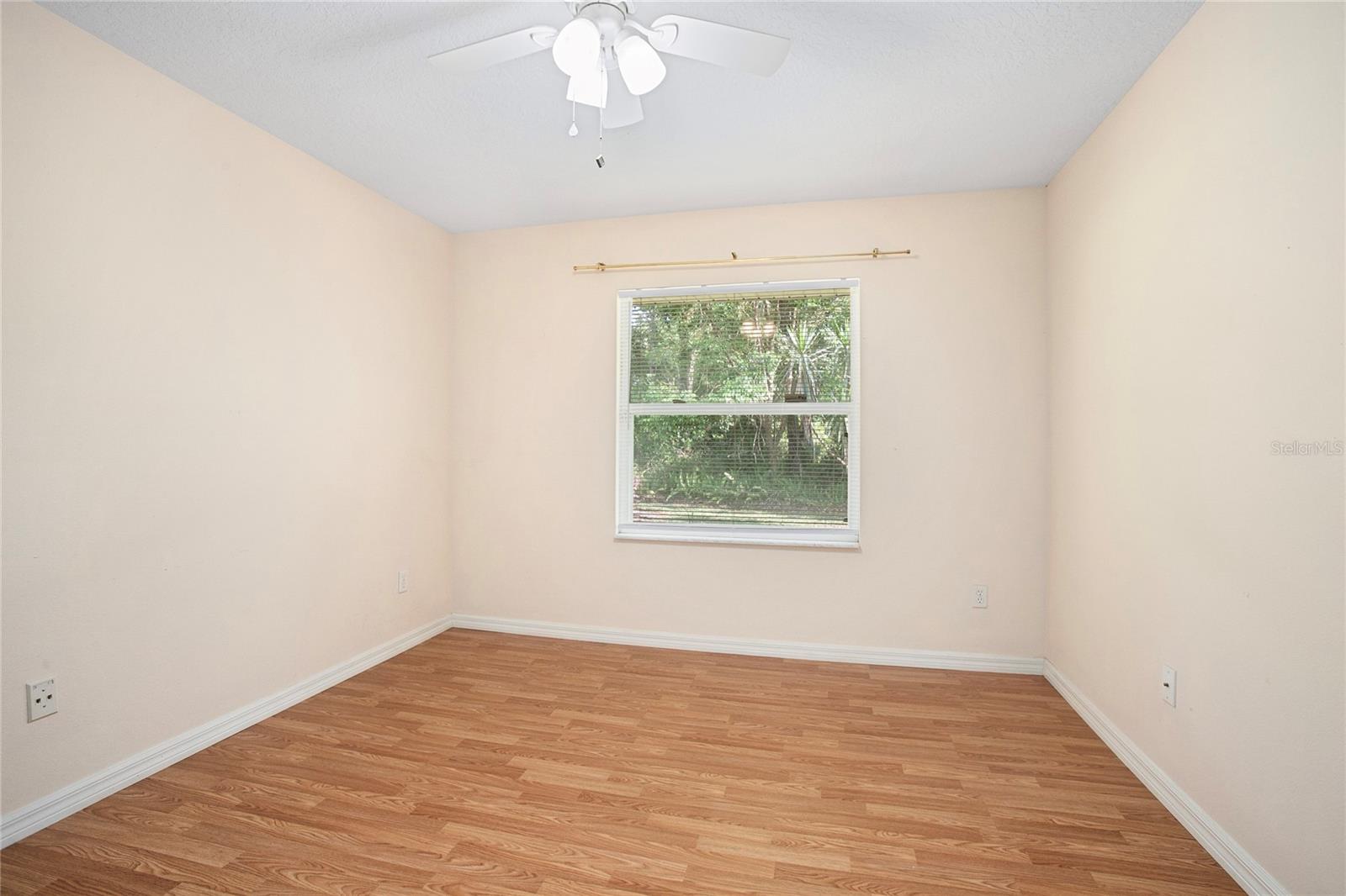 405 SECLUDED OAKS TRL, DELAND, FL, 32724