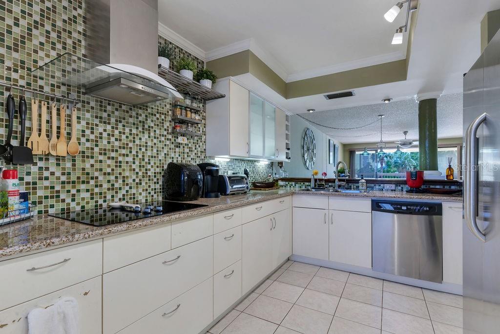 401 150TH AVE #216, MADEIRA BEACH, FL, 33708