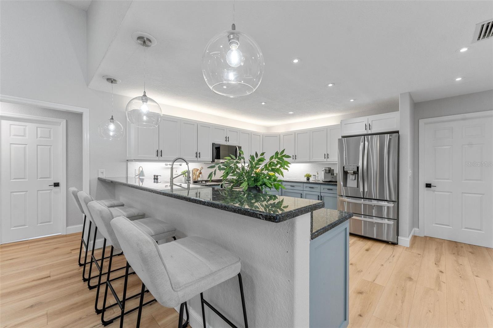 4677 DEL SOL BLVD, SARASOTA, FL, 34243