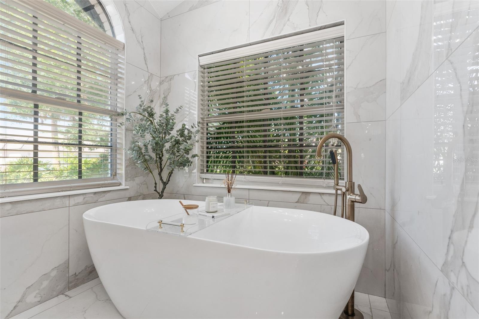 4677 DEL SOL BLVD, SARASOTA, FL, 34243