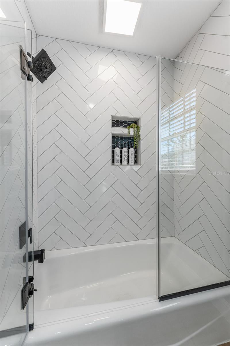 4677 DEL SOL BLVD, SARASOTA, FL, 34243