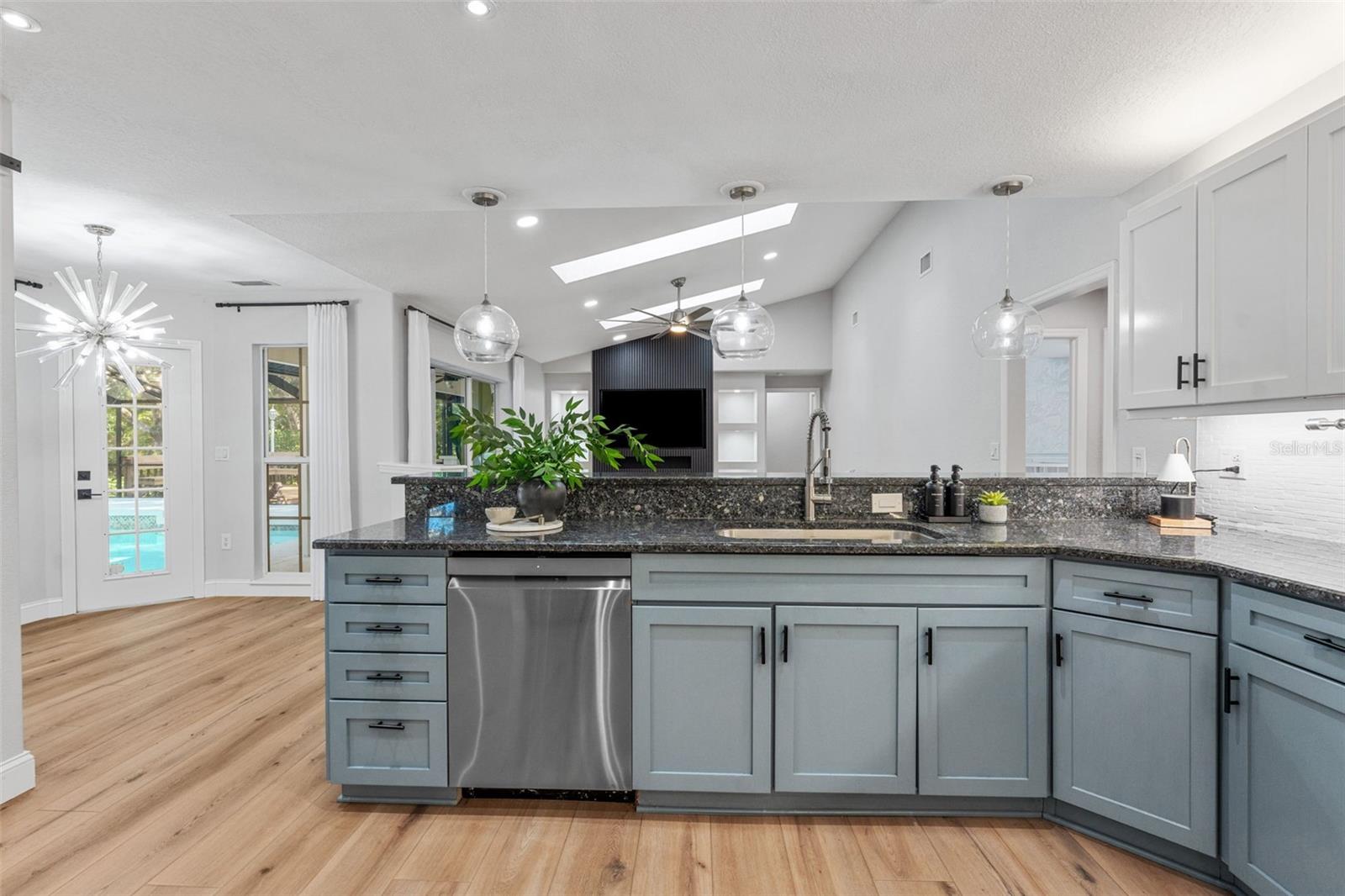 4677 DEL SOL BLVD, SARASOTA, FL, 34243