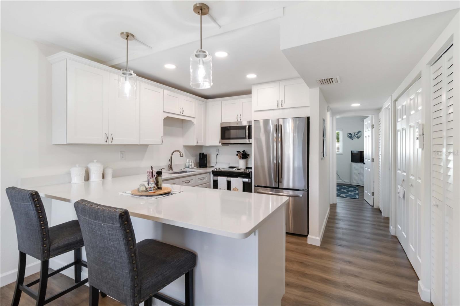 5416 SWIFT RD #27, SARASOTA, FL, 34231