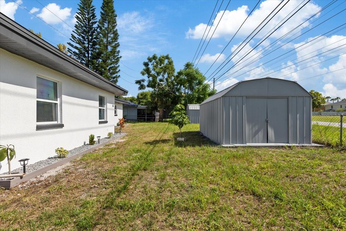 1979 E SKYLINE DR, CLEARWATER, FL, 33763