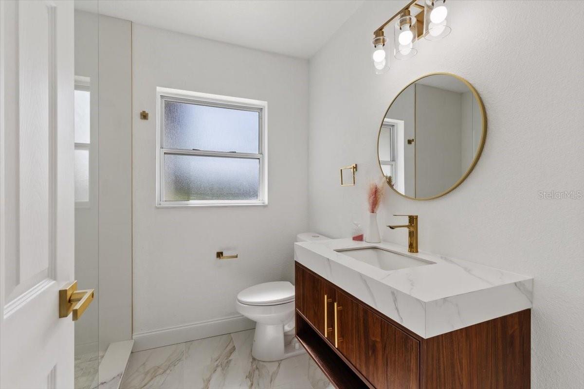 1979 E SKYLINE DR, CLEARWATER, FL, 33763