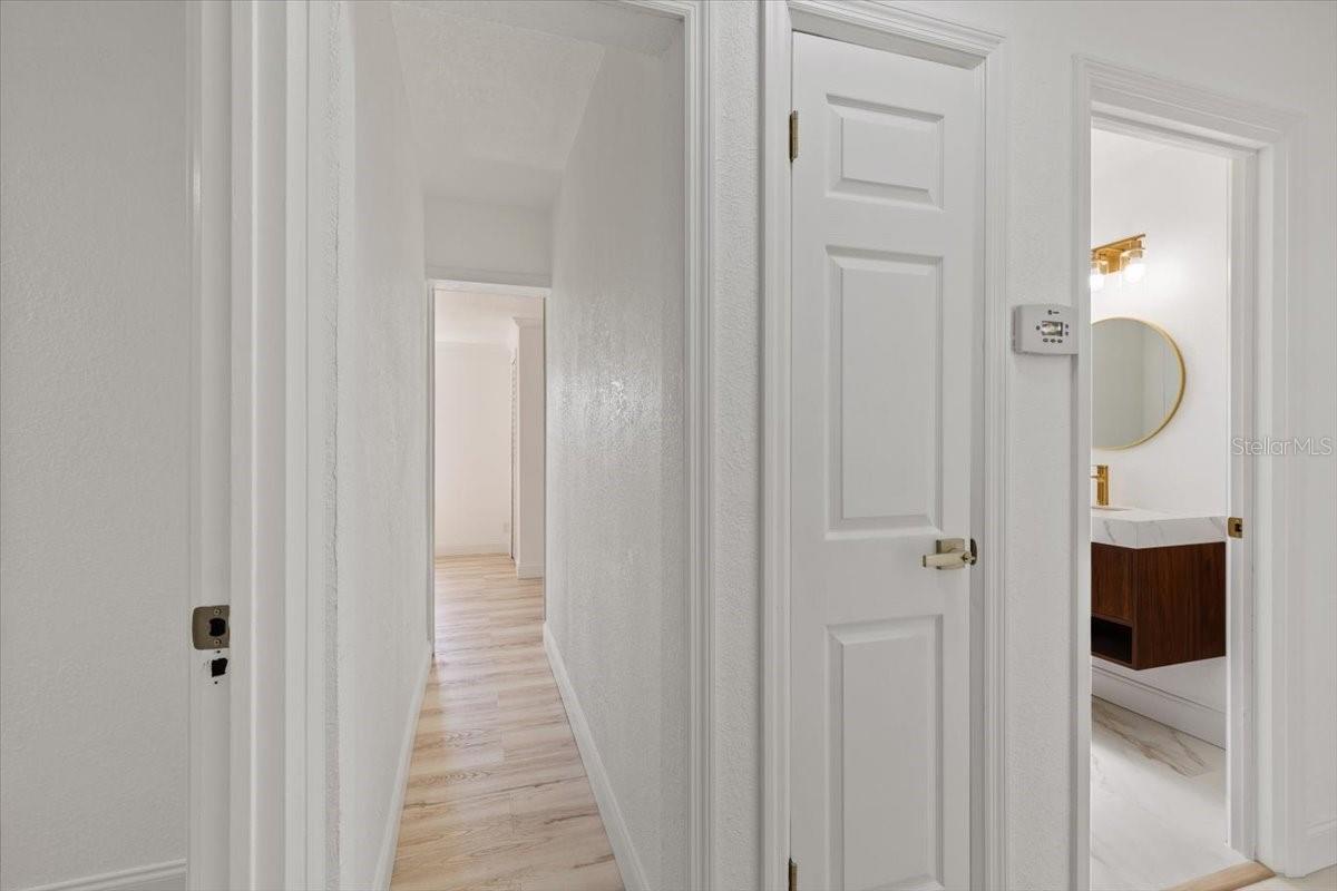 1979 E SKYLINE DR, CLEARWATER, FL, 33763