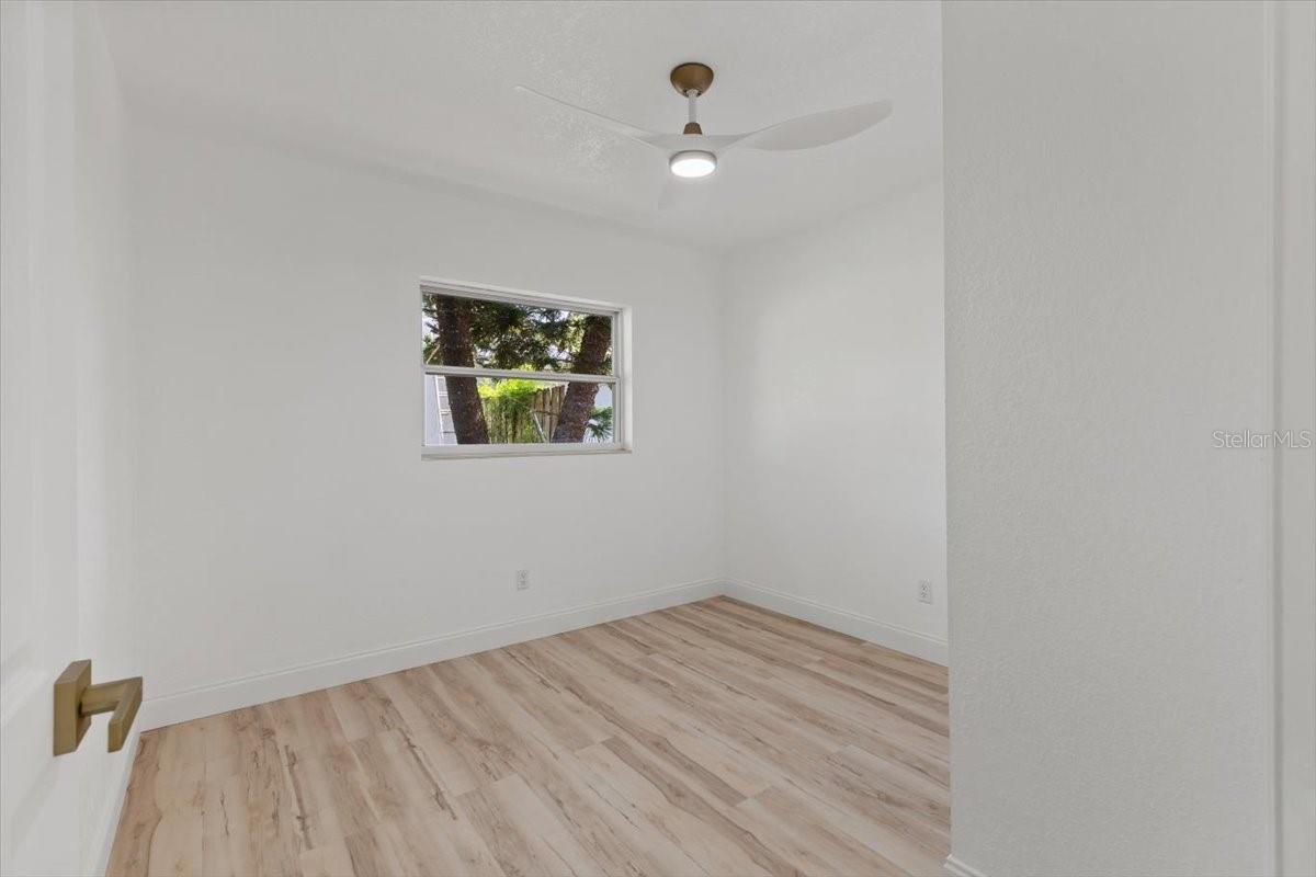 1979 E SKYLINE DR, CLEARWATER, FL, 33763