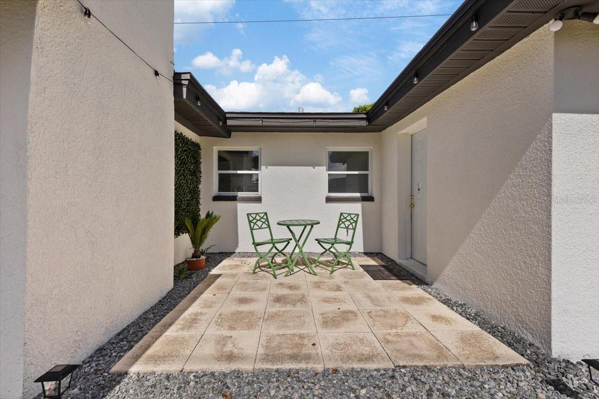 1979 E SKYLINE DR, CLEARWATER, FL, 33763