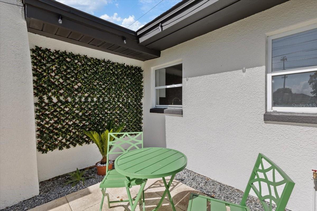 1979 E SKYLINE DR, CLEARWATER, FL, 33763