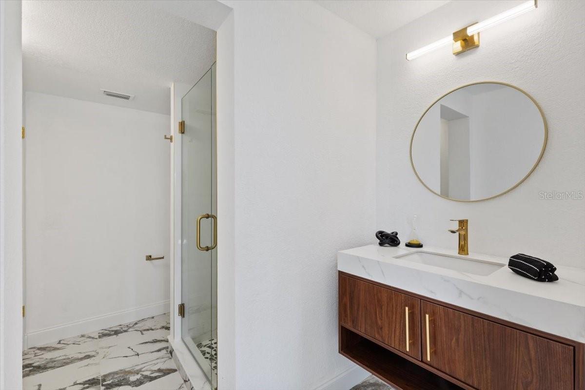 1979 E SKYLINE DR, CLEARWATER, FL, 33763