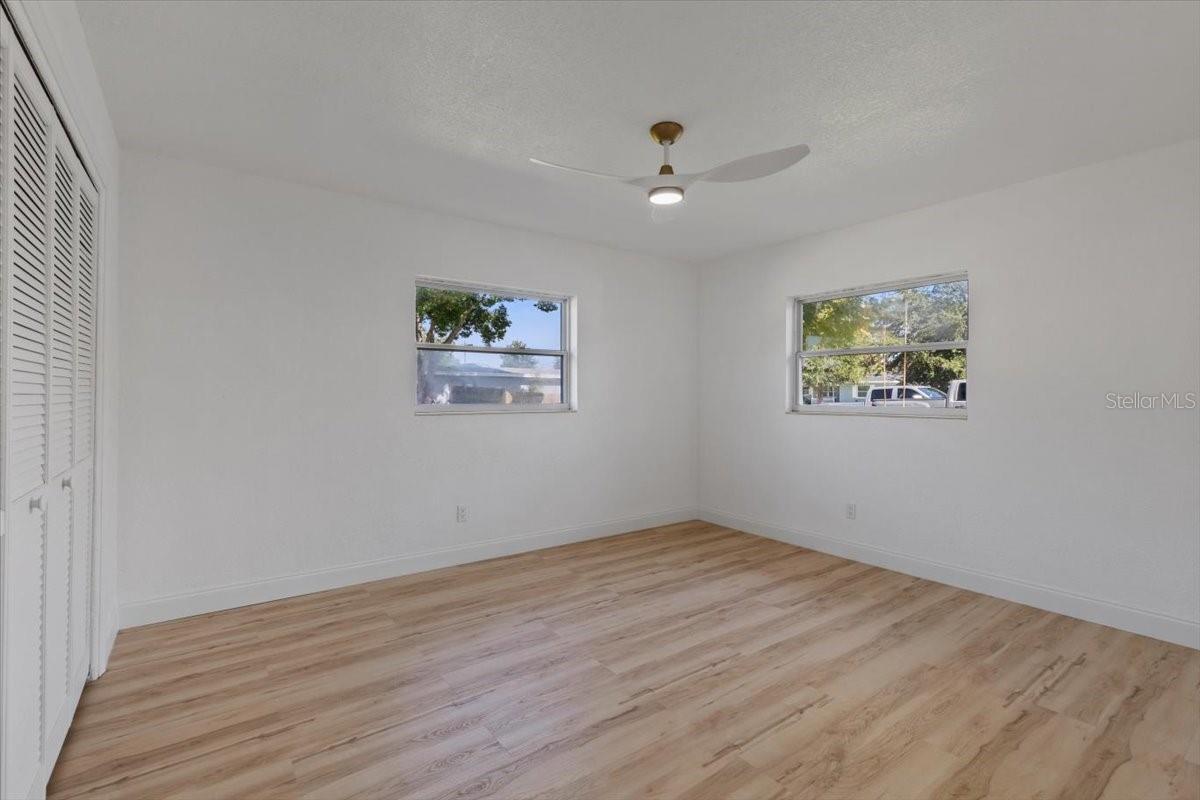 1979 E SKYLINE DR, CLEARWATER, FL, 33763